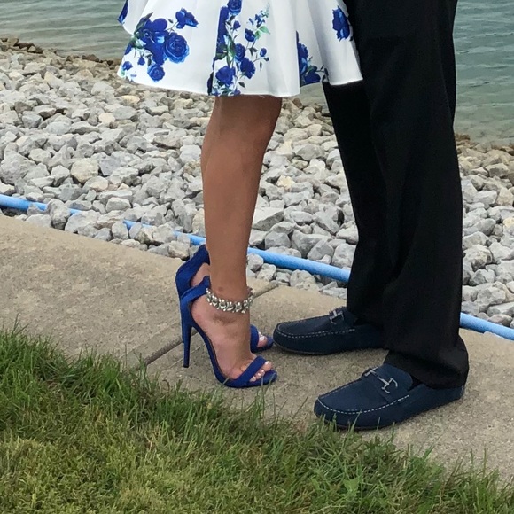 Heels - Picture 2 of 3